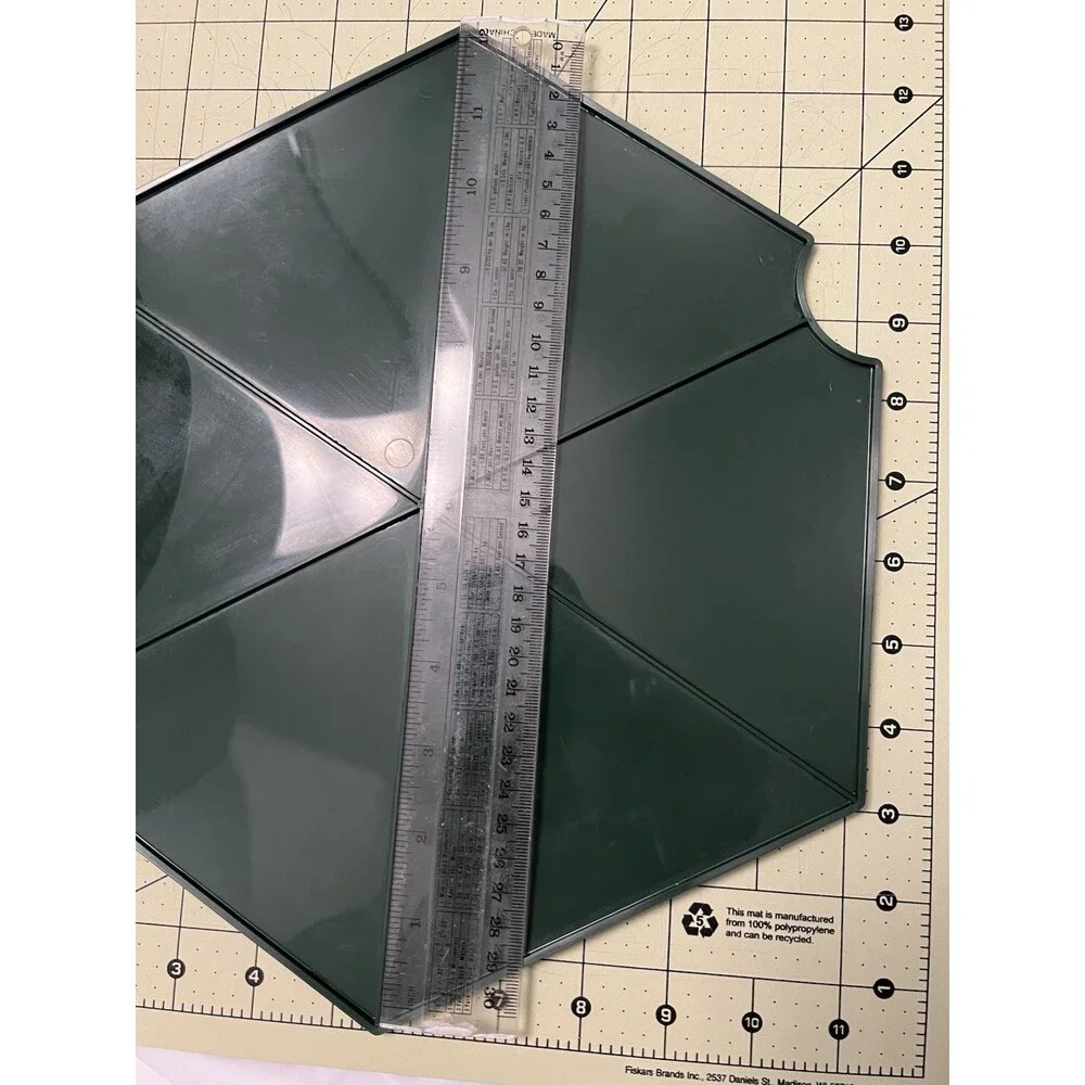 Piatto Bakery Green Hexagon Divider For The Piatto Bakery Box  EUC